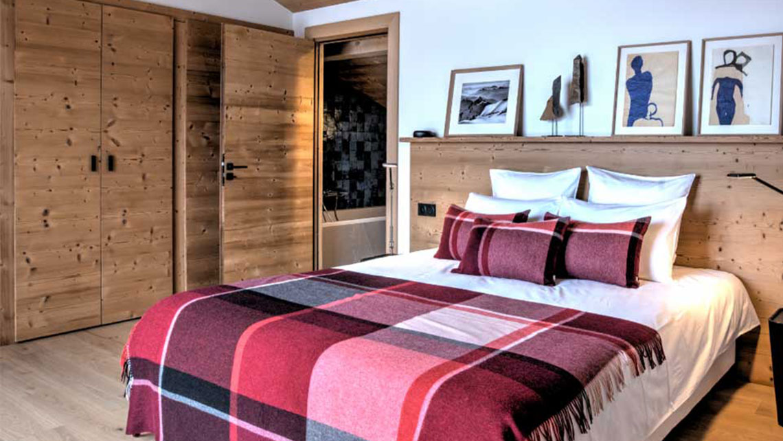 Le Chalet Mont Blanc Chamonix Penthouse bedroom 