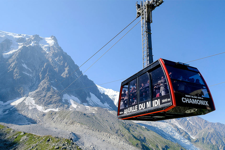 Aiguille du Midi cable car in Chamonix 3842m